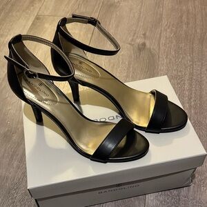 Brand new Bandolino Chic Black Heels